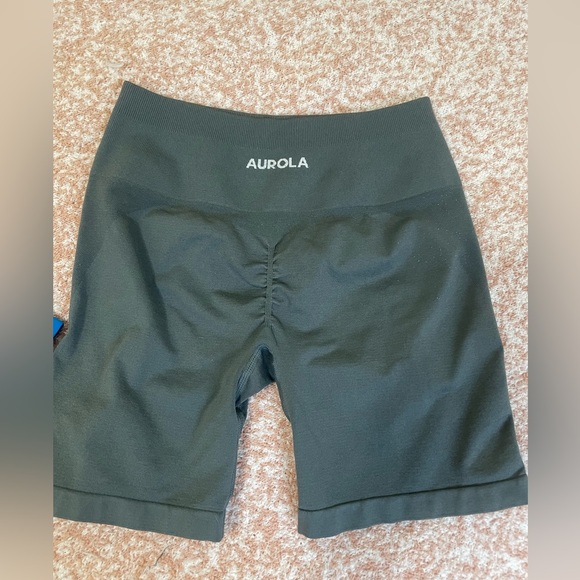 Aurola Seamless Shorts | Set of 2 | Small - Picture 5 of 6